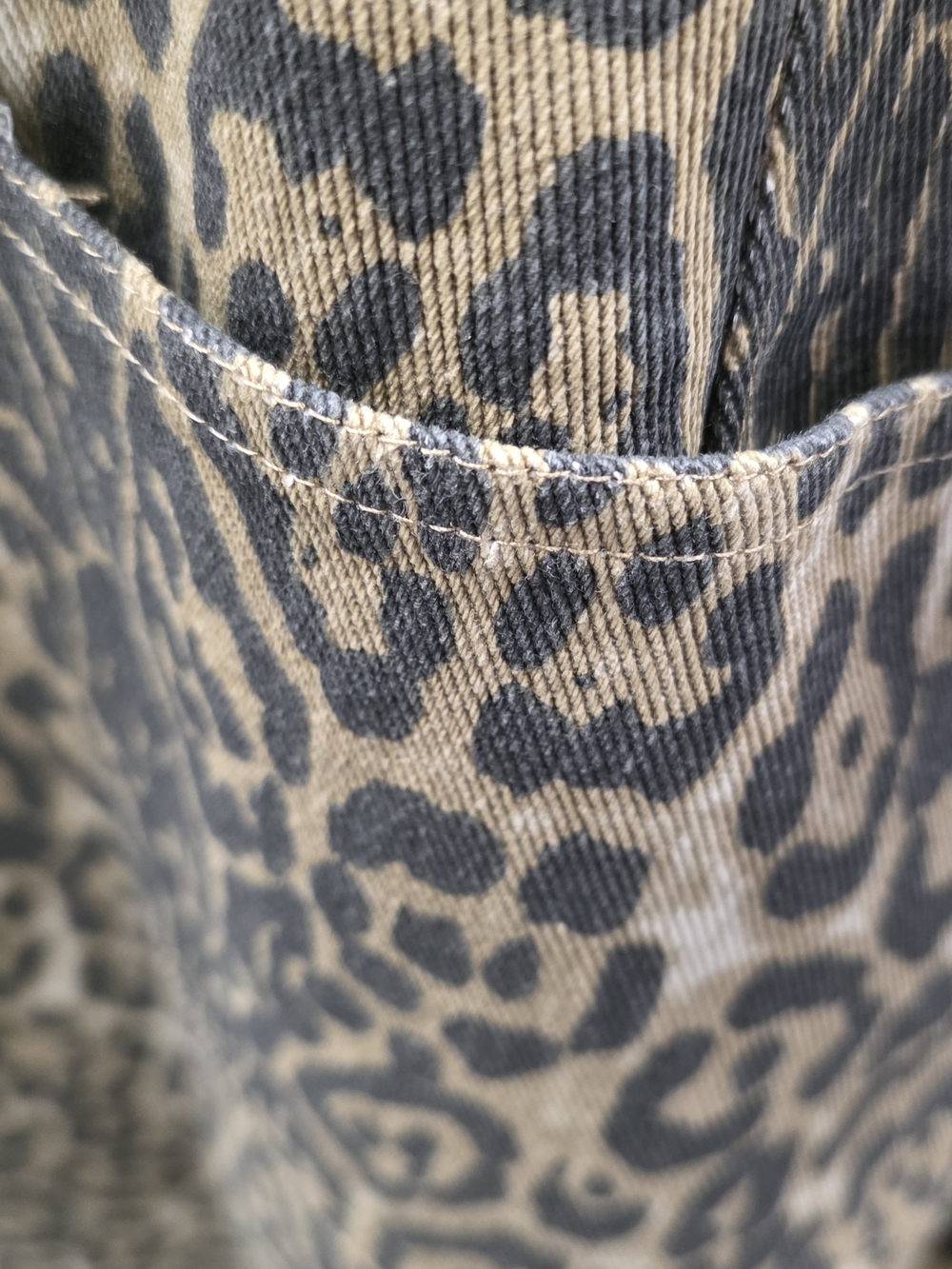 Leopard Print Wide Leg Jeans - Brown - Picture 3 of 3